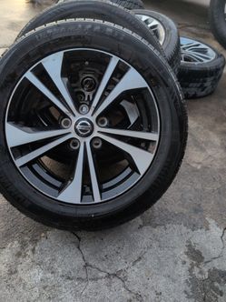 2020 Nissan Sentra 16 inch wheels and tires (contact info removed) wheels w minor curb scrapes tires w 80 percent thread