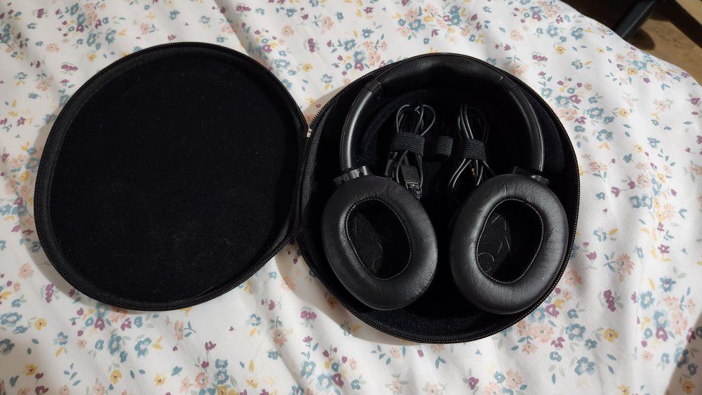 Skullcandy Venue Wireless Noise Cancelling Headphones