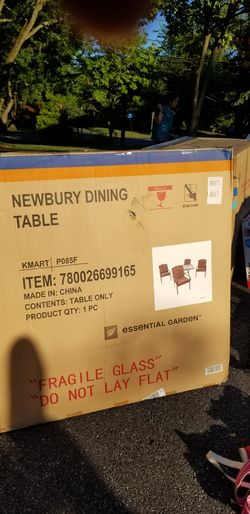 Newbury Dining Table