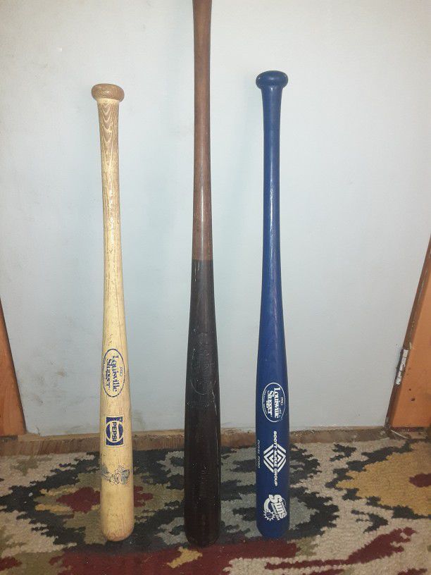 Baseball Bats With Advertising On Them