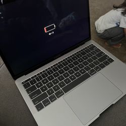 Apple Laptop 