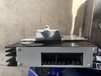 Jeep Wrangler oem amplifiers