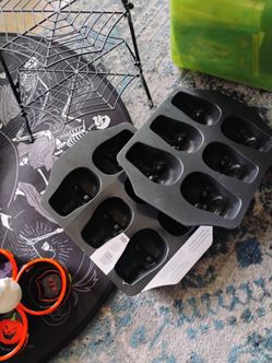 All Halloween accessories pickup only cash