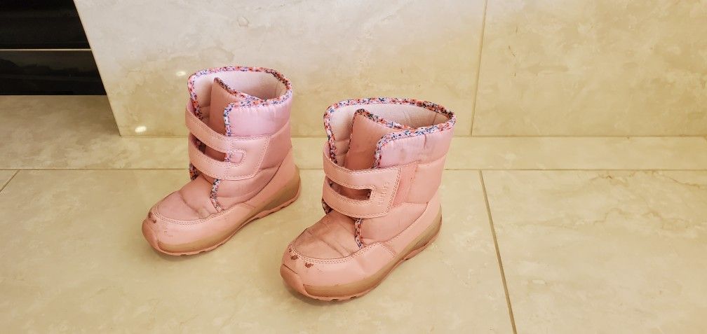 Used Light Up Carter's Girls Snow Boots Size 11M