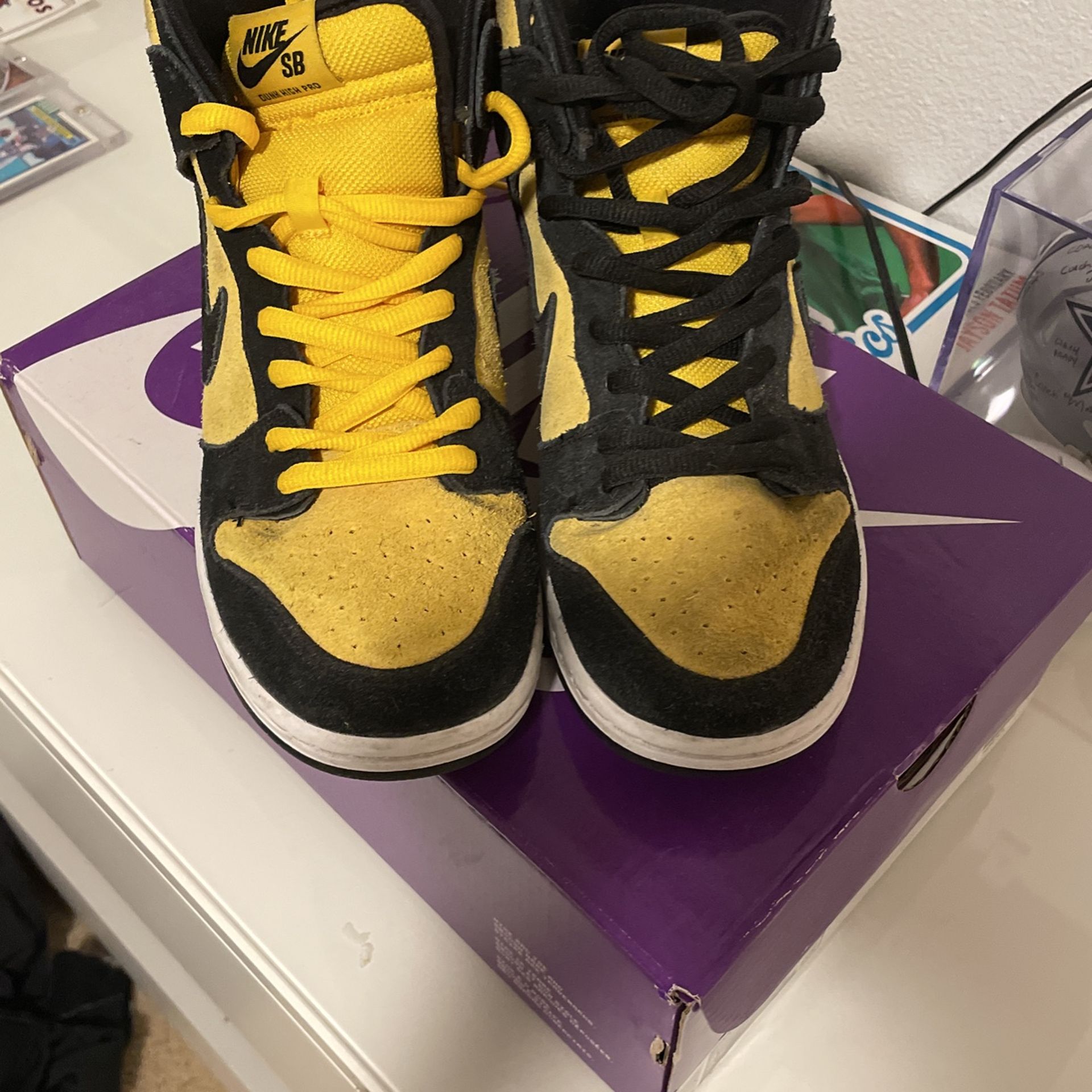 Nike Dunk High Reverse Goldenrod size 8🔥Box in great condition!