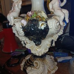 Italian vase. Rare color.