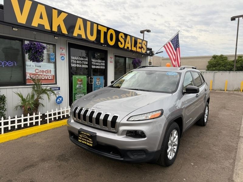 2016 Jeep Cherokee Sport SUV 4DR