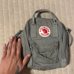 small FJALLRAVEN KANKEN backpack