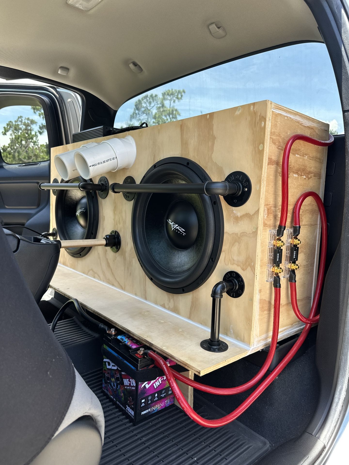 Two 15 Subwoofer system, Amp, Battery