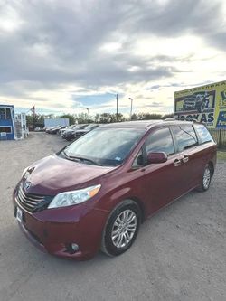 2015 Toyota Sienna