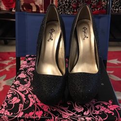 Quipid brand Size 6 Black women's heels (bedazzled)