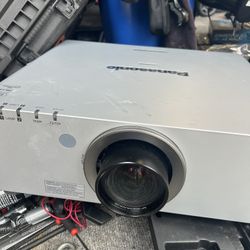 Panasonic Projector 
