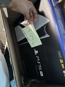 Selling a ps5 pro basically brand new