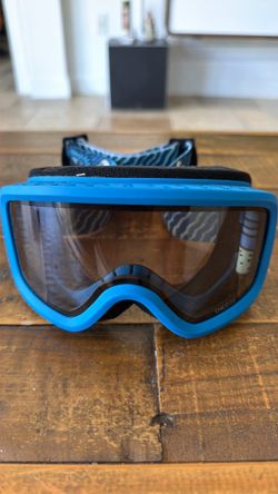 Giro Chico 2.0 Youth Ski & Snowboard Goggles – Blue – Special Edition Excellent Condition