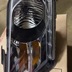 2010-12 Ford Mustang Headlamp 
