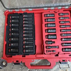 Milwaukee Impact Set  Metric And Standard