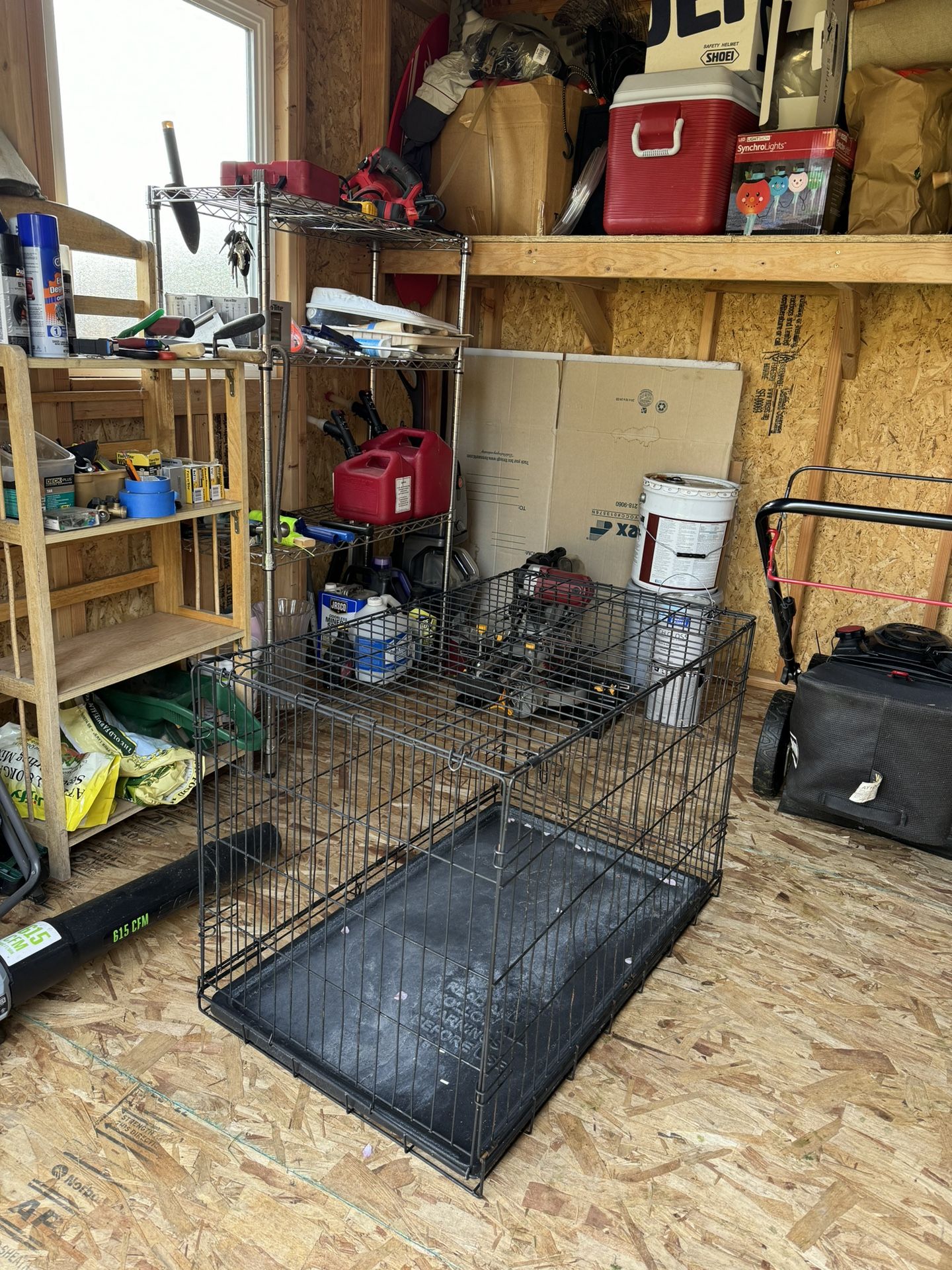 dog kennel