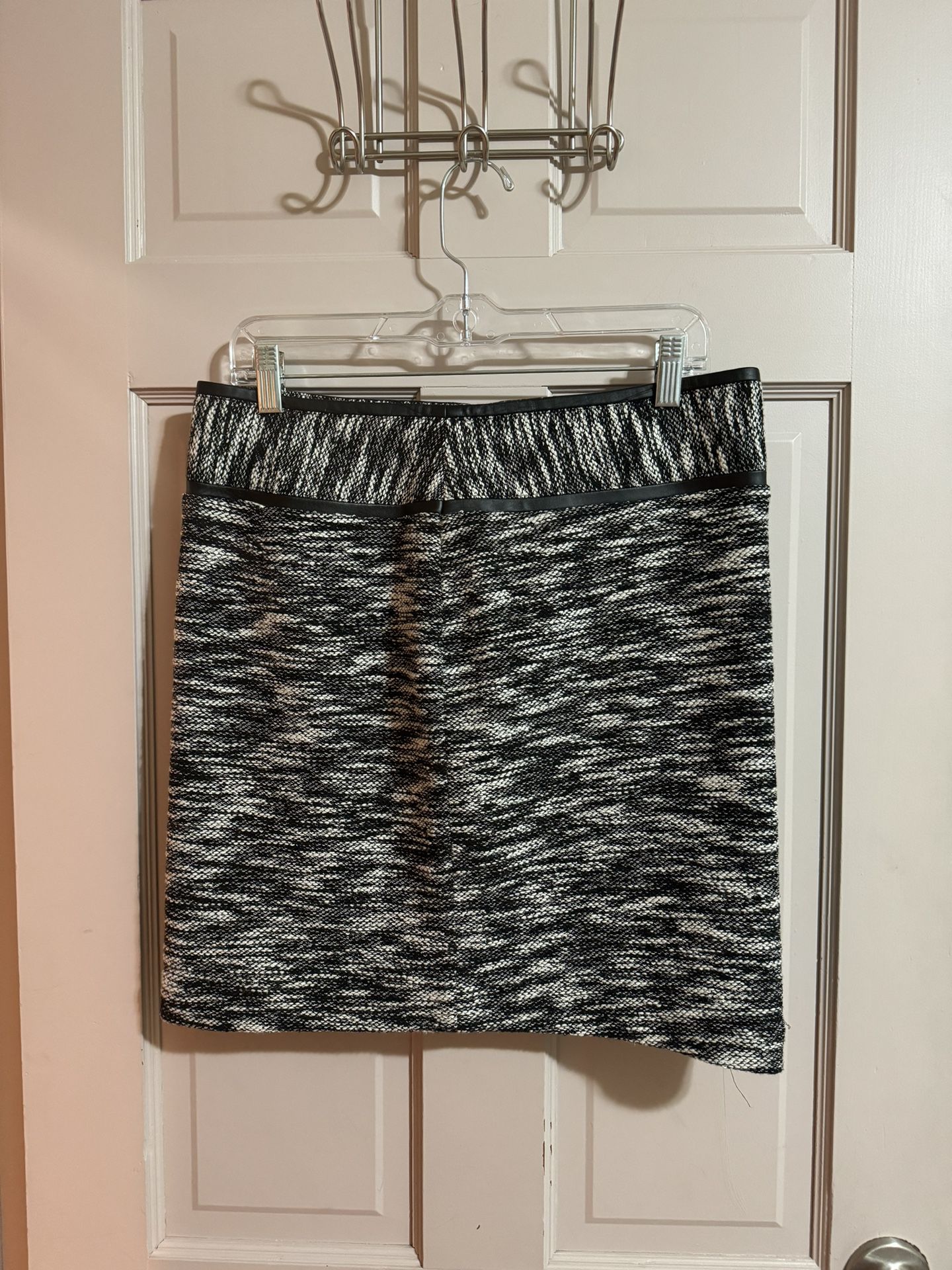 Womens White House Black Market Skirt NWT Size 6 Tweed Wrap 