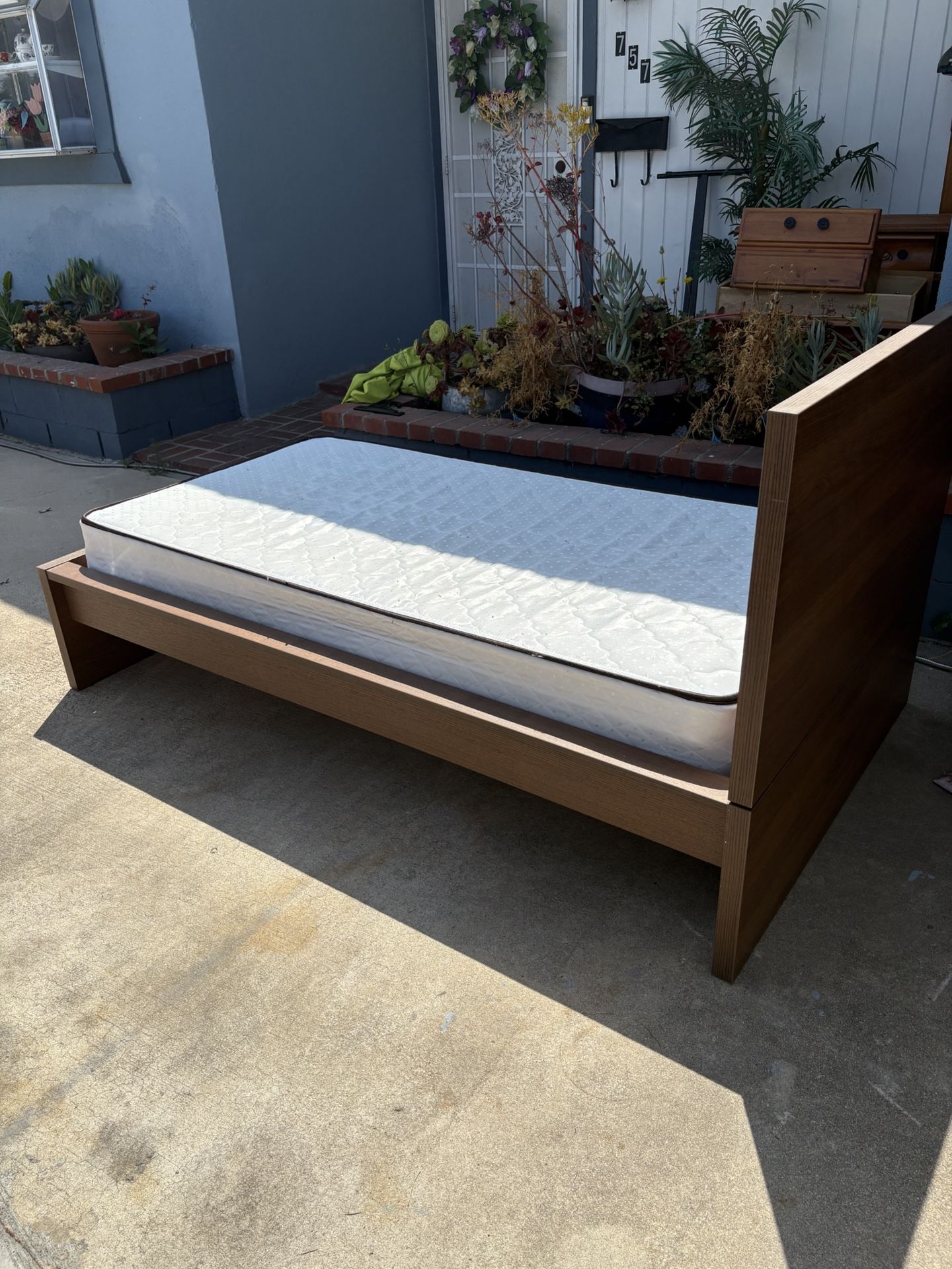 Bed Frame With Mattress