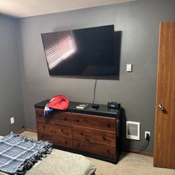 Queen Size Bedroom Set
