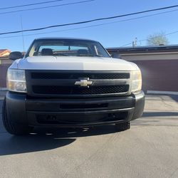 Selling My Chevy Silverado $5300