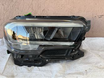 2020 - 2023 TOYOTA TACOMA Full LED Headlight Passenger Right RH OEM 81110-04290