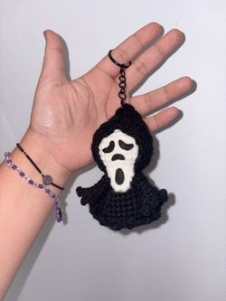 Ghost face Crochet Keychain 🧶🖤