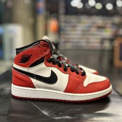 Air Jordan 1 Chicago 2013 Size 4.5y