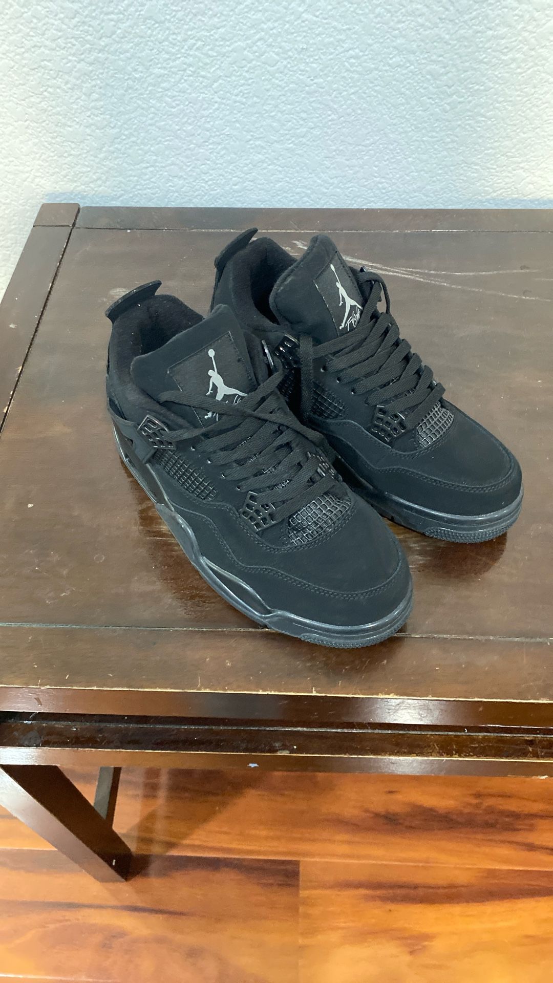 Air Jordan 4 Retro Black Cats (Size 9.5)