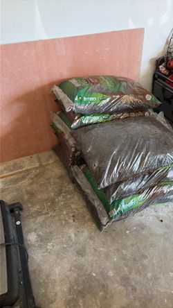 Hyponex Scotts Brown Mulch Bags