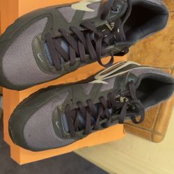 Nike Air Max 90 – Navy Blue – Size 10 – Brand New