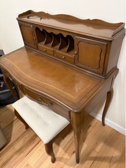French provincial desk