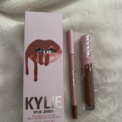 Kylie Lip Kit - 301 Angel Matte