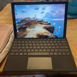 Microsoft Surface Pro 7+