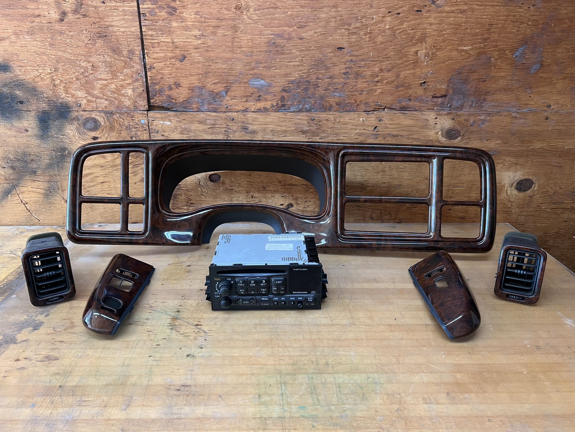 99-02 Chevrolet Silverado OEM- Dash bezel, Vents, Door inserts, OEM Stereo