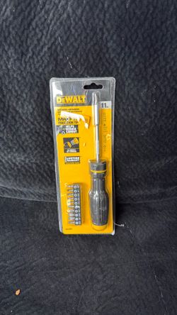 Ratcheting screwdriver