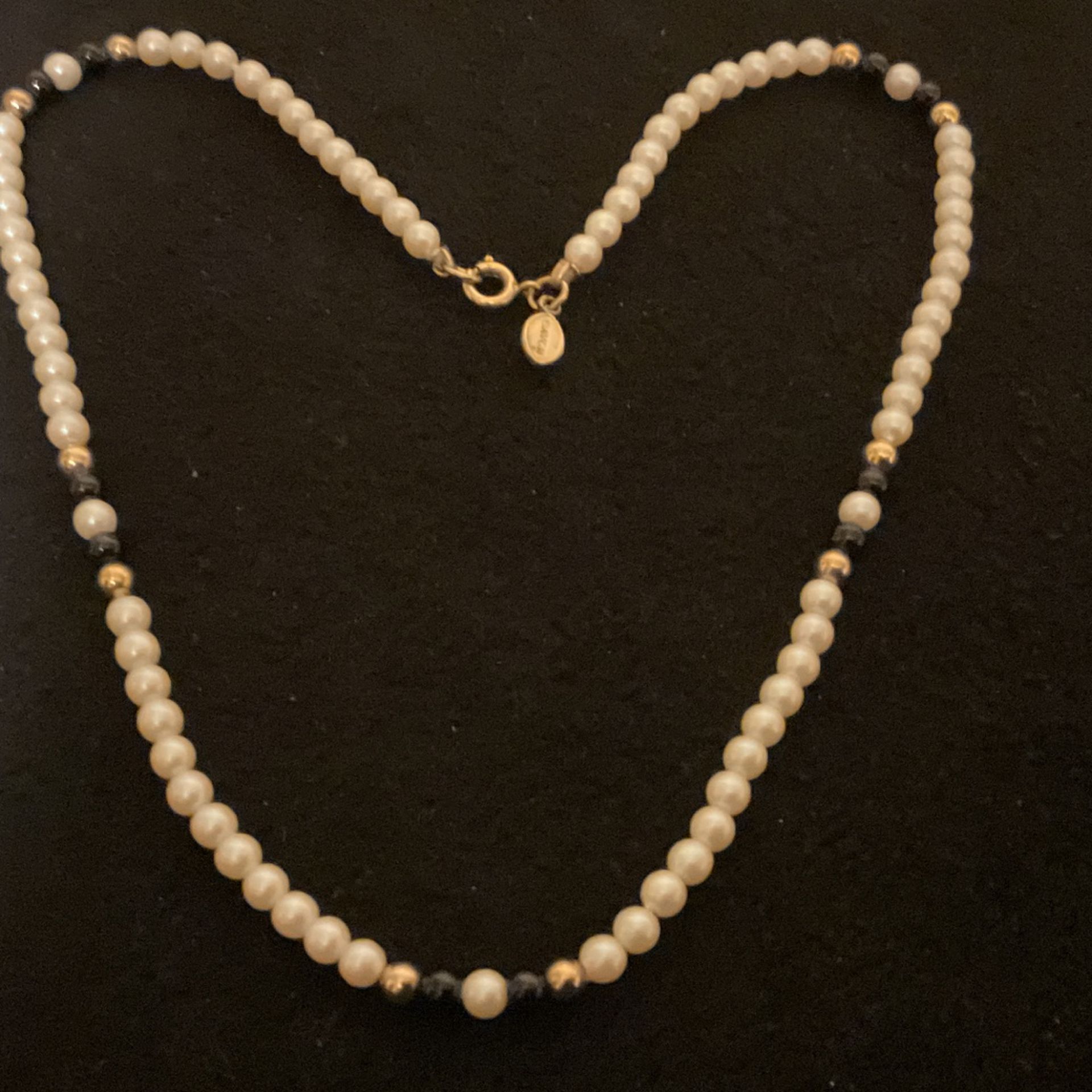 15” Beige Pearls With Gold And Black Bead Accent Necklace/Choker..by Avon