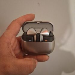 Galaxy Buds 3 Sliver