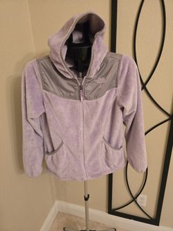The North Face Sweatshirt. Girls XL 18. 
