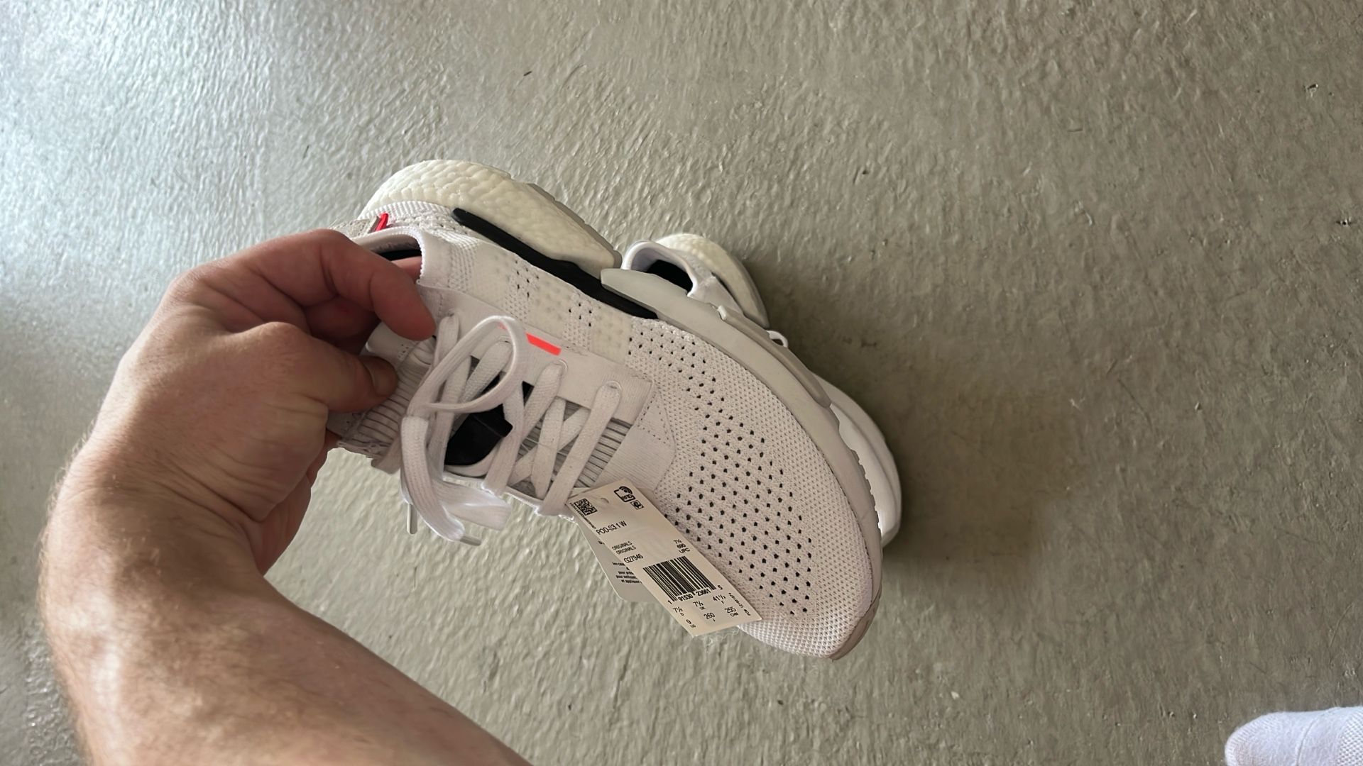 Adidas women’s sneakers Size 9