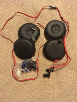 Beats earbuds w ear tips