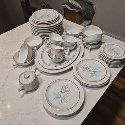  Plates Set  Spencer's Rose 