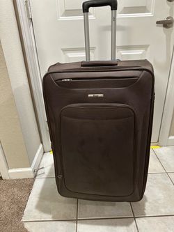 VIP Brown Softside Spinner Suitcase