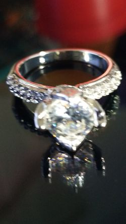 Custom made flower Ring Fine jewelry designs Women's wedding engagement