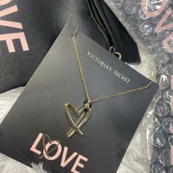 Victoria’s Secret Heart Love Necklace Gold Plated
