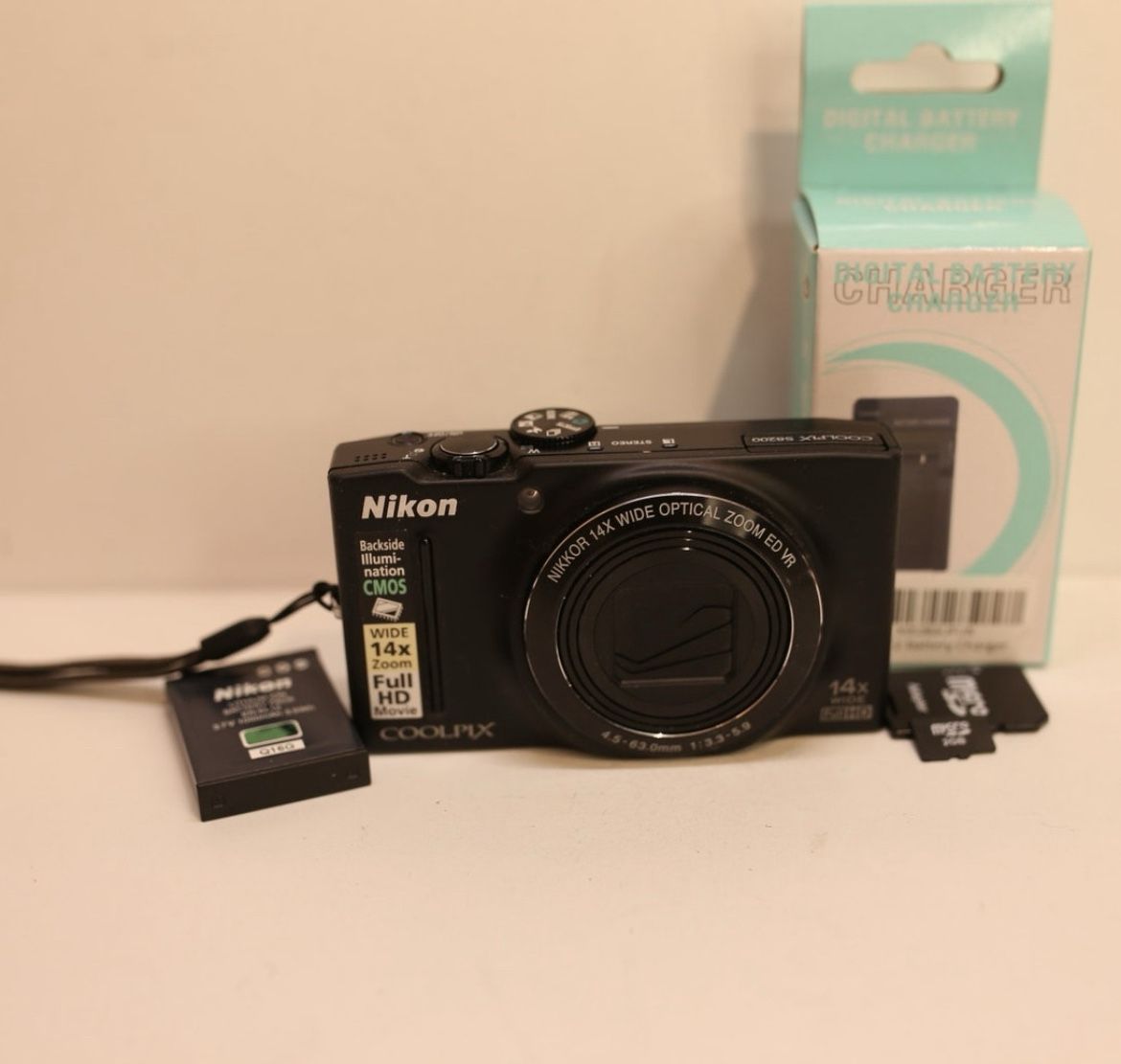 Nikon Coolpix S8200 Black Digital Camera - Tested Works
