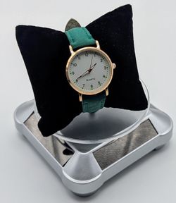 Chic Green Strap Quartz Watch