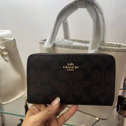 NEW Coach Wallet 