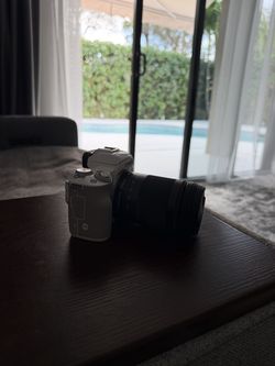 Canon EOS M50 with Canon EF-M 18-150mm f/3.5-6.3 IS STM