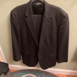 Men’s Suit, Jos A Bank 44s